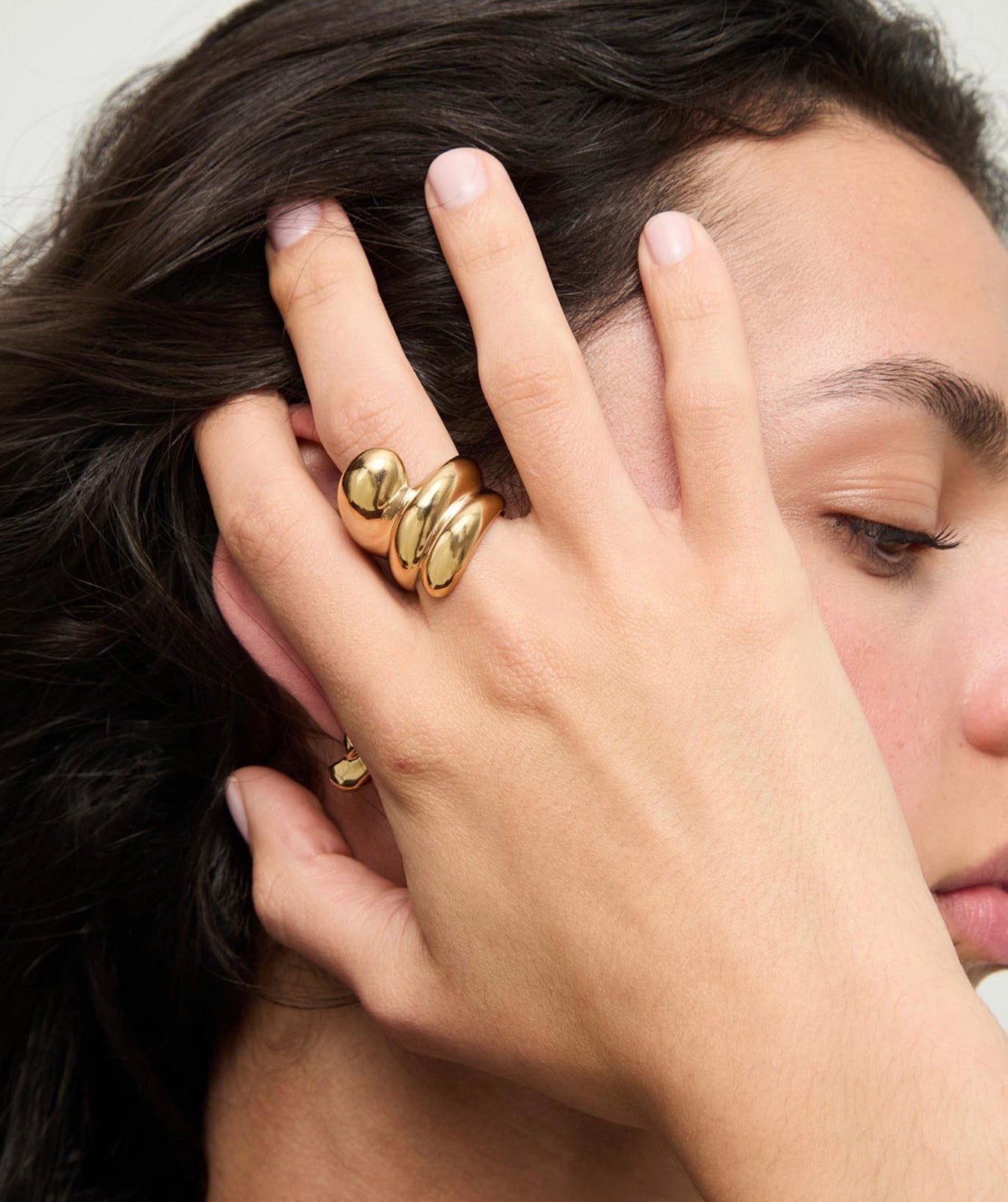 Uno de 50 "Essentia" Ring-Gold