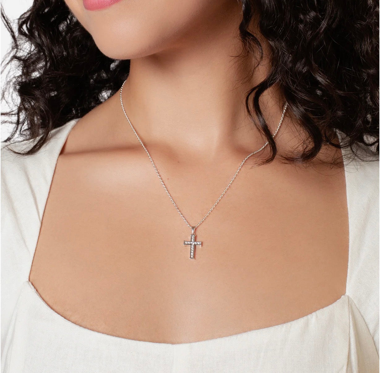 Rizen Luminous Cross Pendant Necklace-Silver