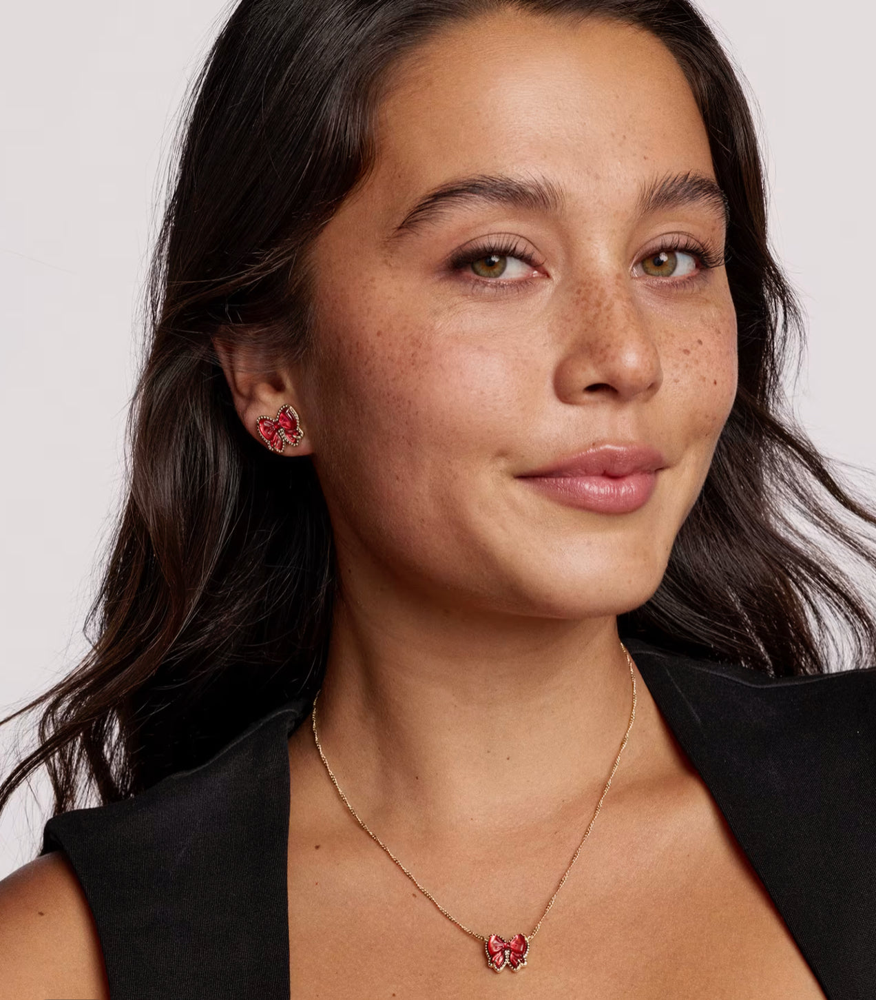 Kendra Scott Haley Bow Short Pendant Necklace-Gold Scarlet Red MOP