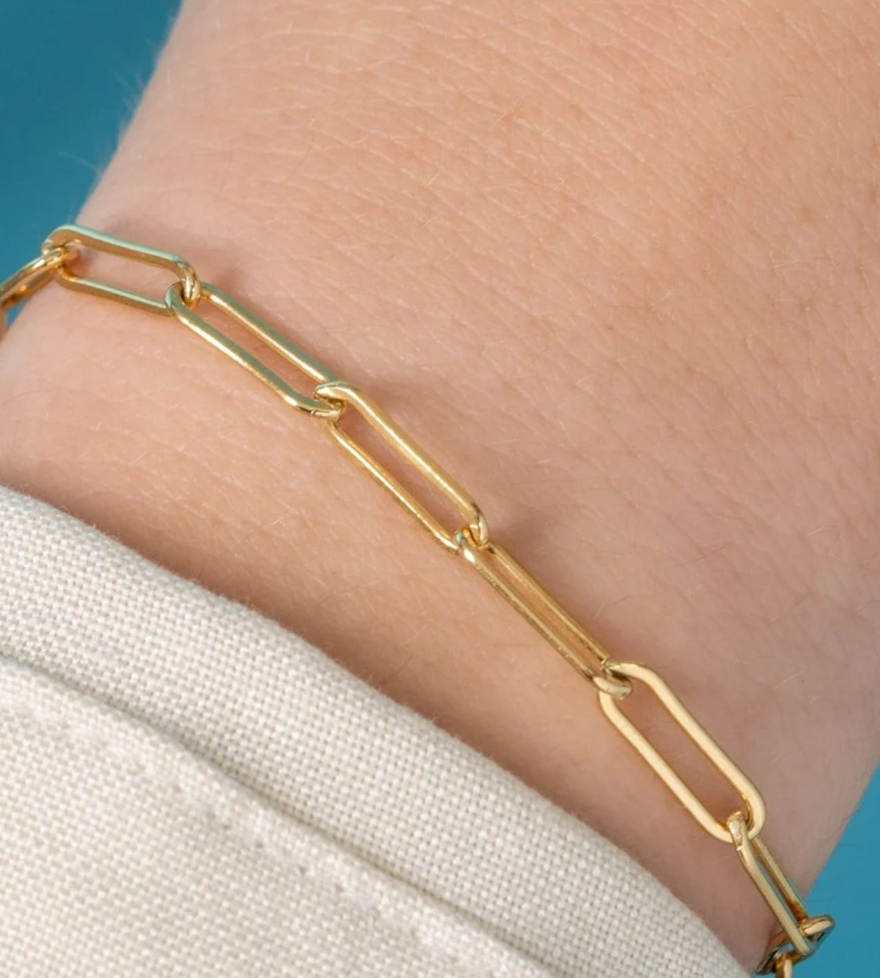 LeMel Paperclip ‘L’ Bracelet- Gold