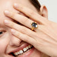 Uno de 50 “Ser Deslumbrante” (be stunning) Ring-Gold/Black