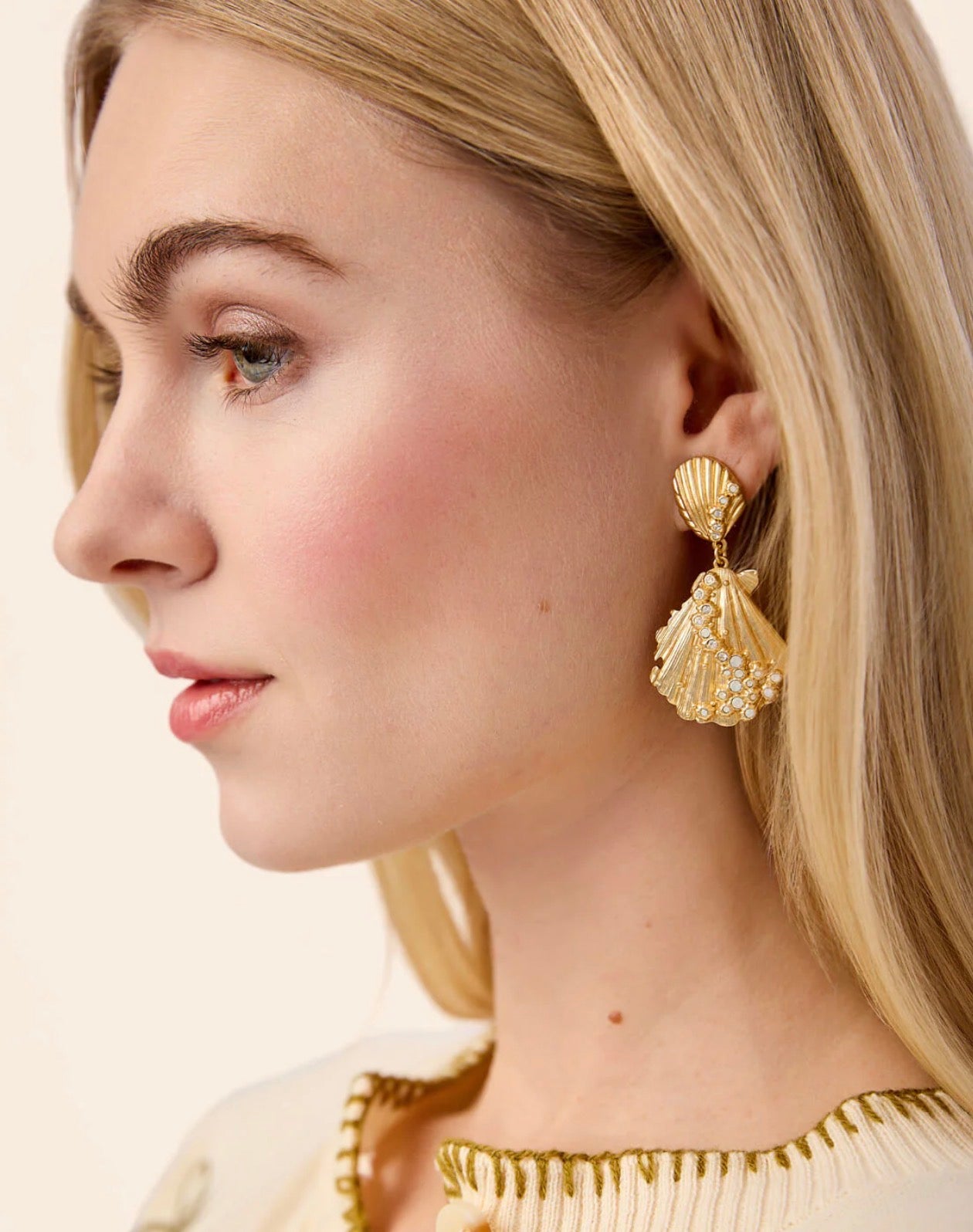 Spartina 449 Scallop Shell Earrings-White Opal