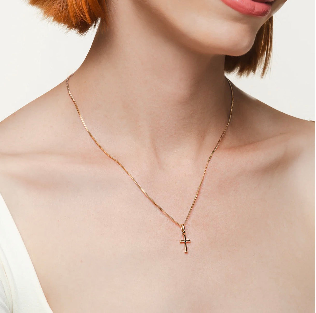 Rizen Small Cross Pendant Necklace-Gold