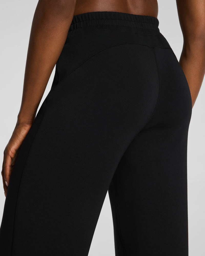 Spanx SPANX AirEssentials® Straight Leg Pant - Very Black