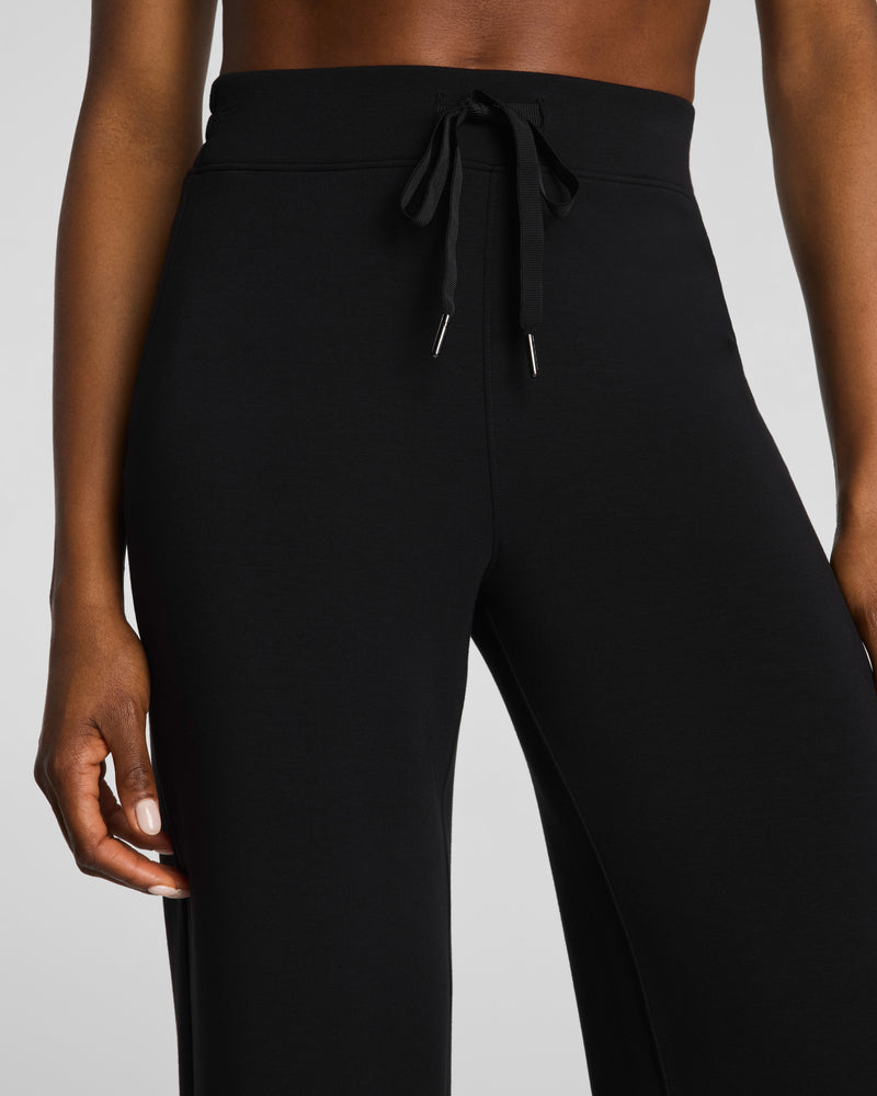 Spanx SPANX AirEssentials® Straight Leg Pant - Very Black