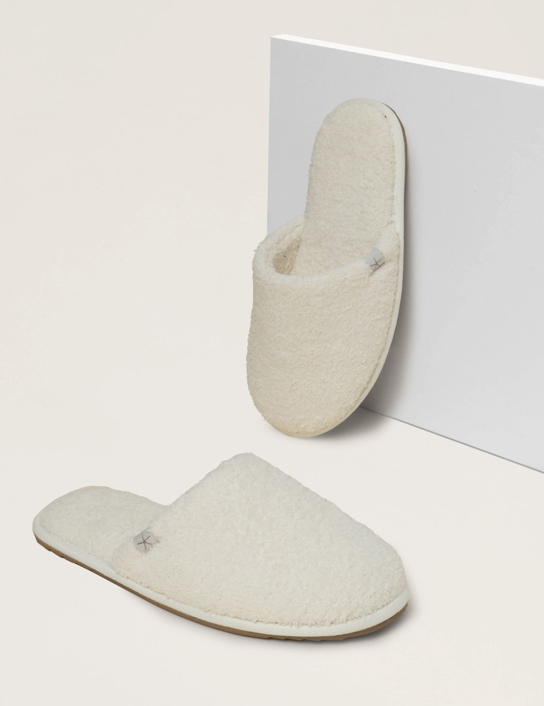 Barefoot Dreams CozyChic® Unisex Slipper- Cream