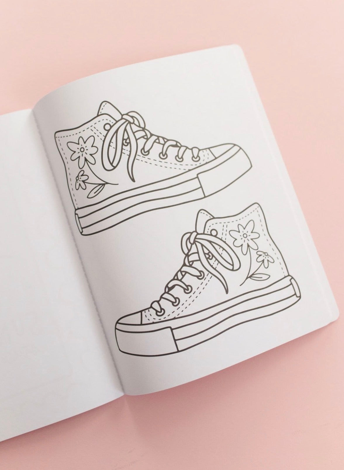 Pippi Post "Bows & Blooms" Coloring Book