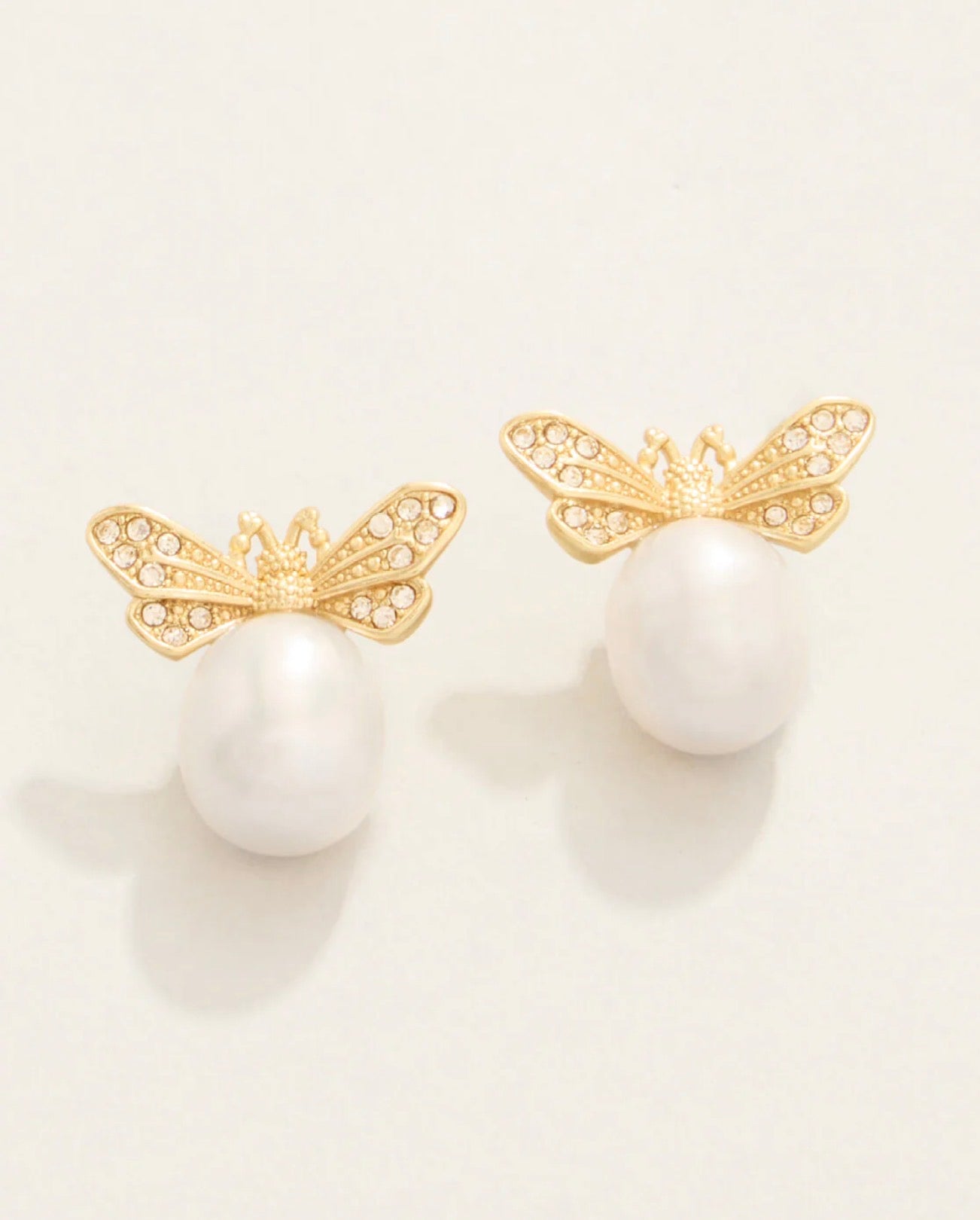 Spartina 449 Vintage Bee Bauble Stud-Pearl