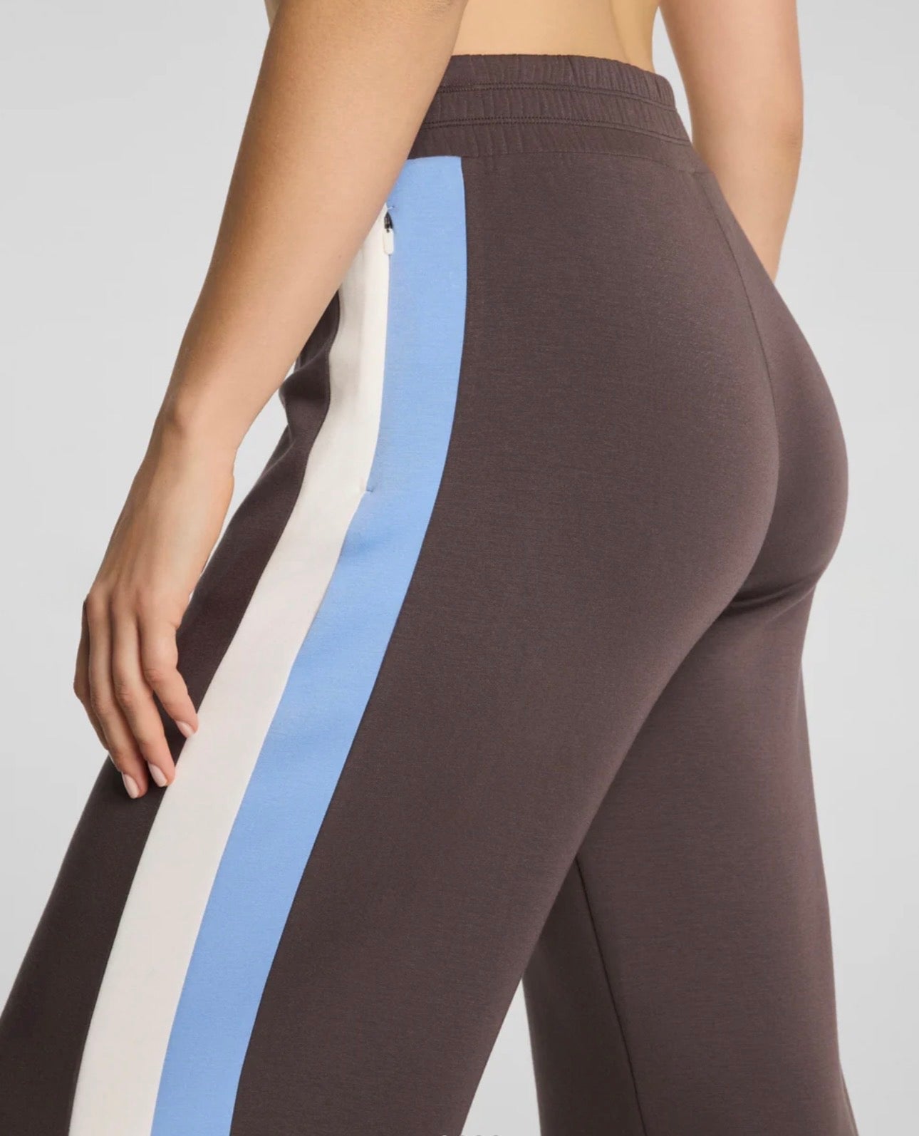 Spanx AirEssentials® Colorblock Track Pants - Dark Cacao/Powder