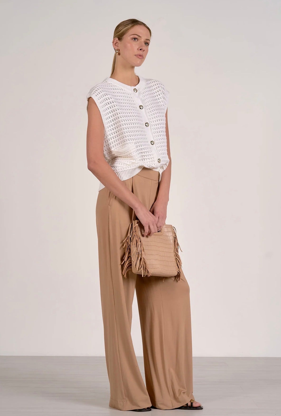 Elan “Ayla” Sleeveless Button Front Cardigan-White