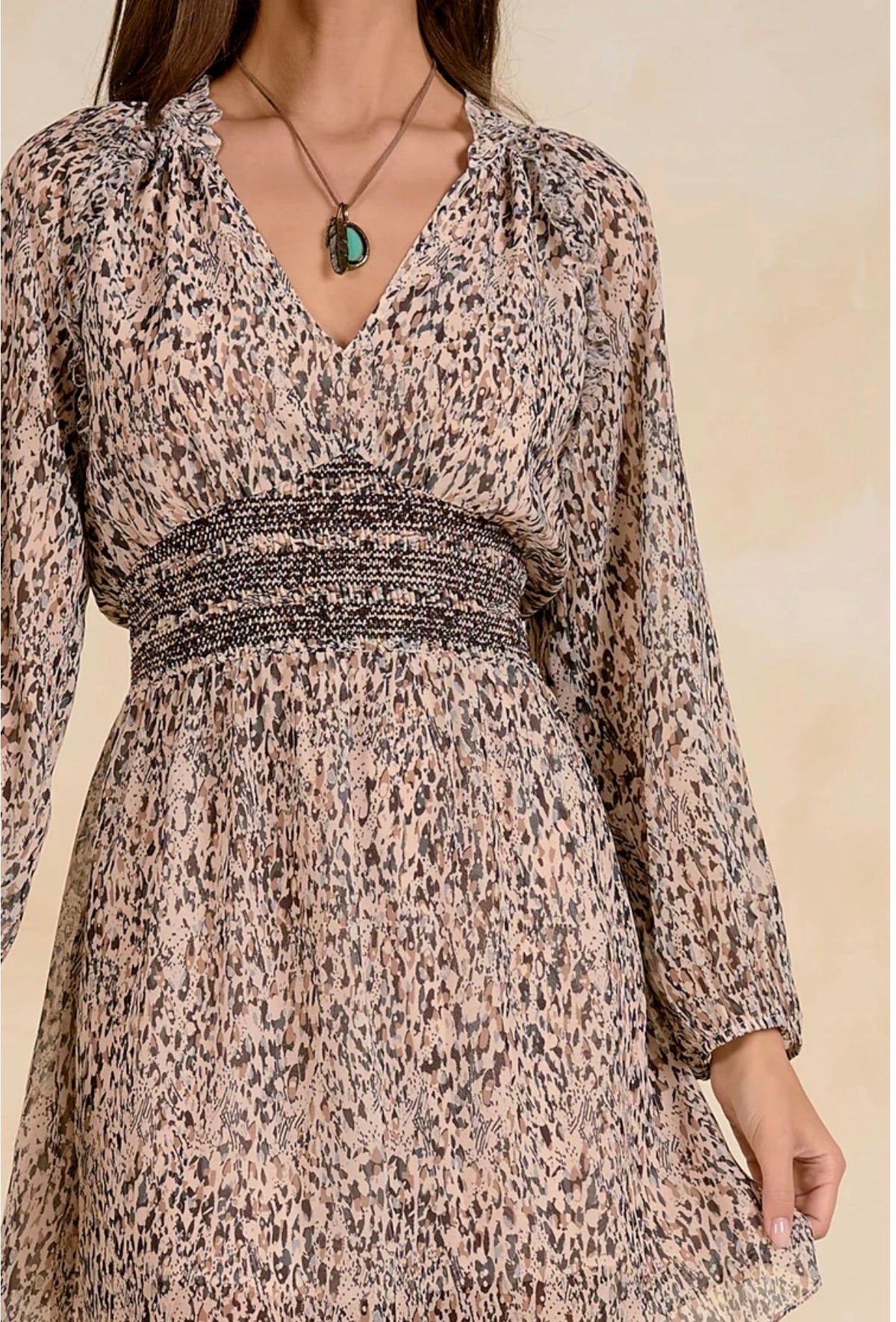 Elan “Cheyenne” L/S V-Neck Dress-Tan/Brown Print