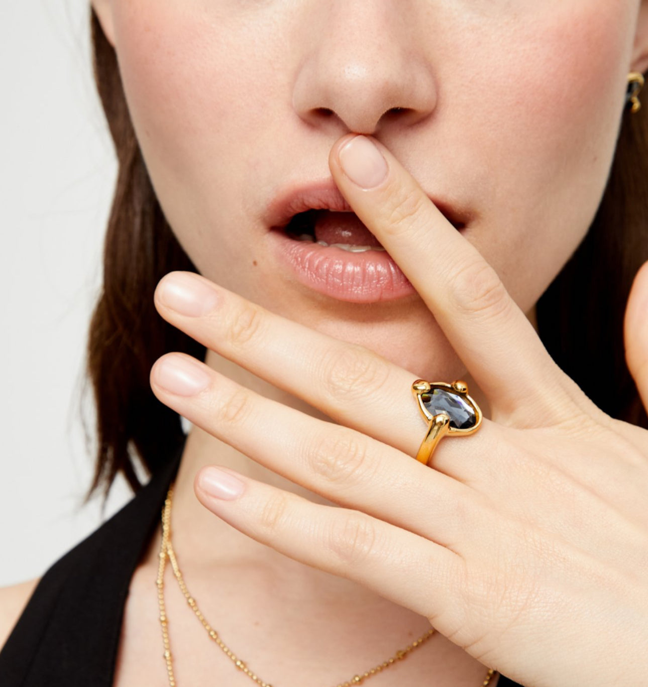 Uno de 50 “Ser Deslumbrante” (be stunning) Ring-Gold/Black