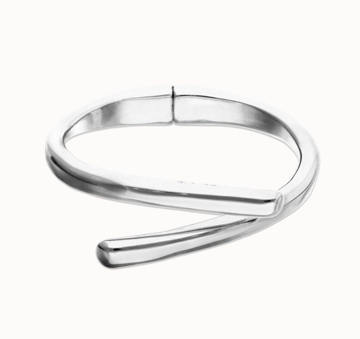 Uno de 50 "Raices" Hinged Bangle-Silver
