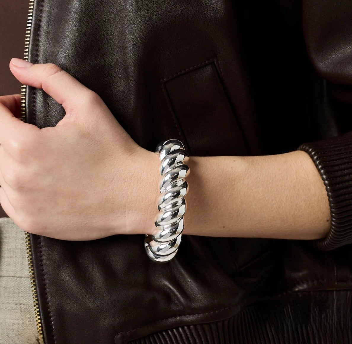 Julie Vos “Ravello” Statement Hinge Bangle -Silver