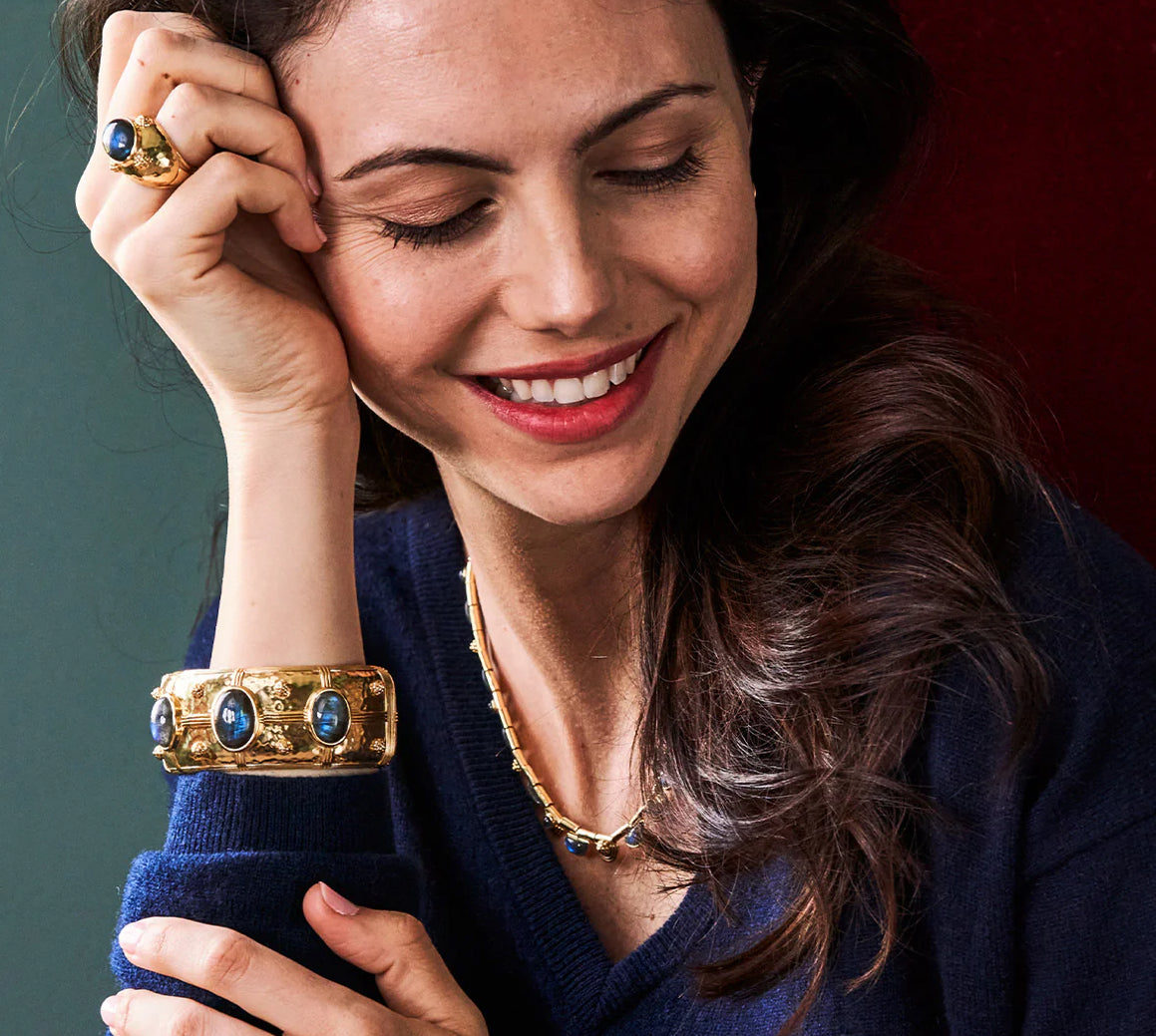 Capucine de Wulf “Cleopatra” Grande Hinged Bangle-Gold/Blue Labradorite