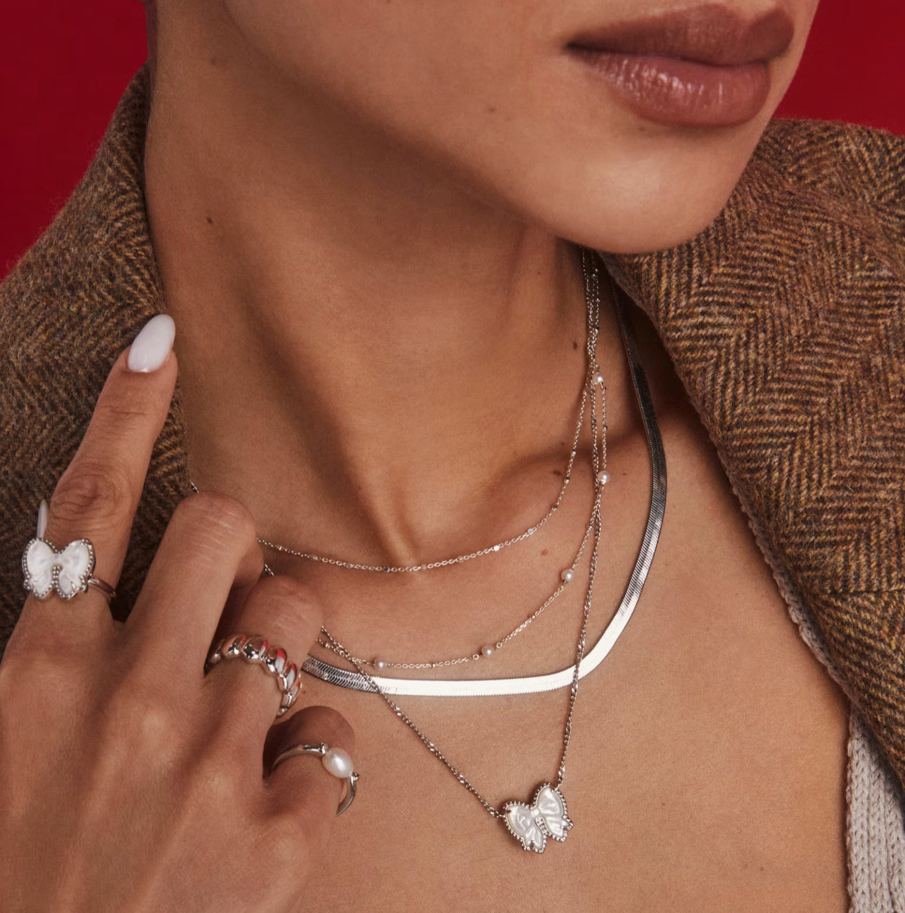 Kendra Scott Haley Bow Short Pendant Necklace-Silver Ivory MOP