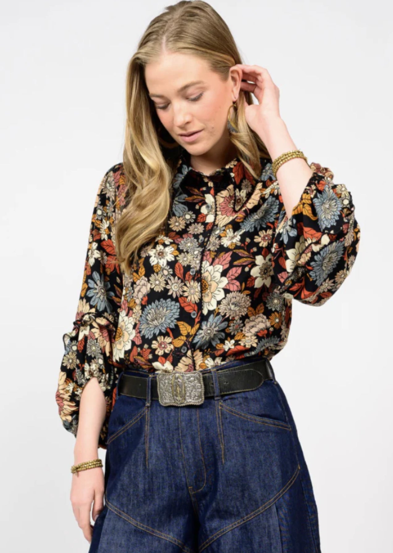 Ivy Jane "Midnight Floral" Top-Black