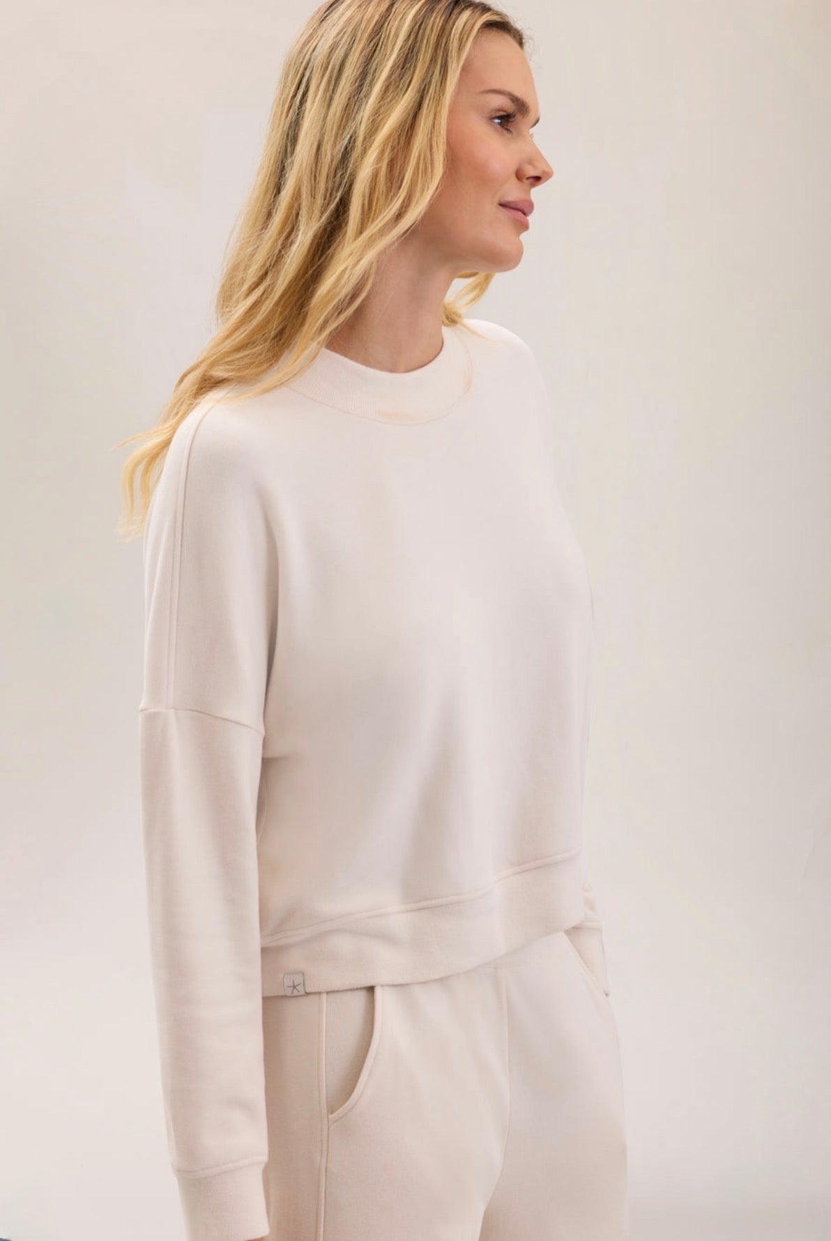 Barefoot Dreams Brushed Fleece Pullover-Sand Dune
