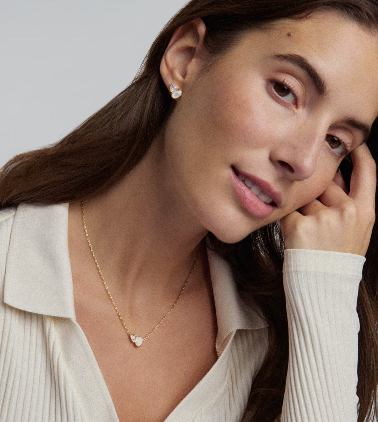 Kendra Scott Tatum Short Pendant Necklace-Gold Neutral Mix