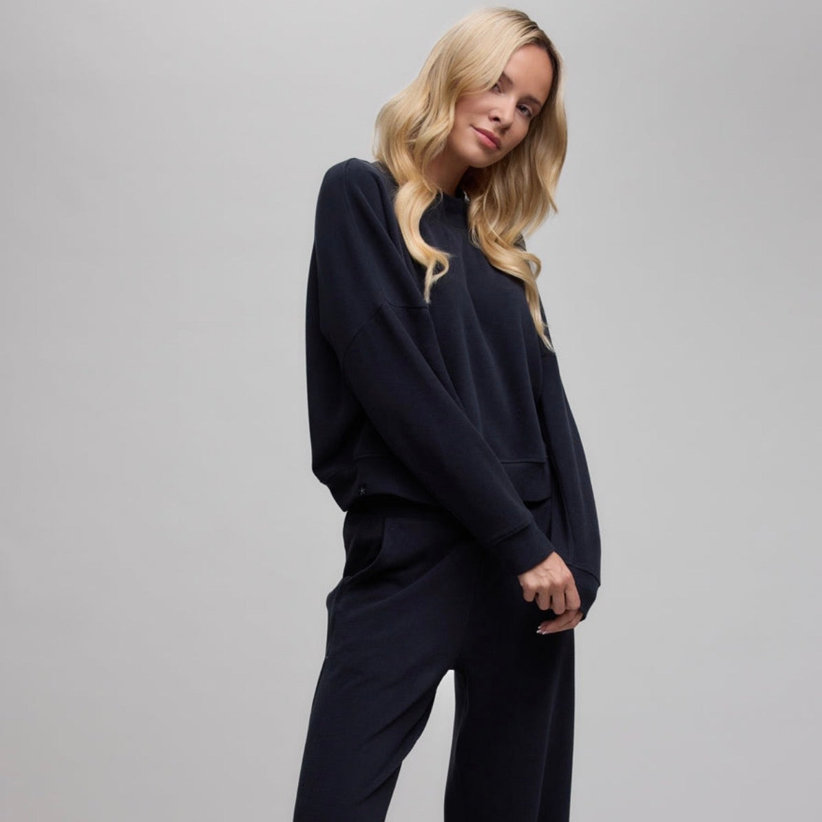Barefoot Dreams Brushed Fleece Pullover-Black