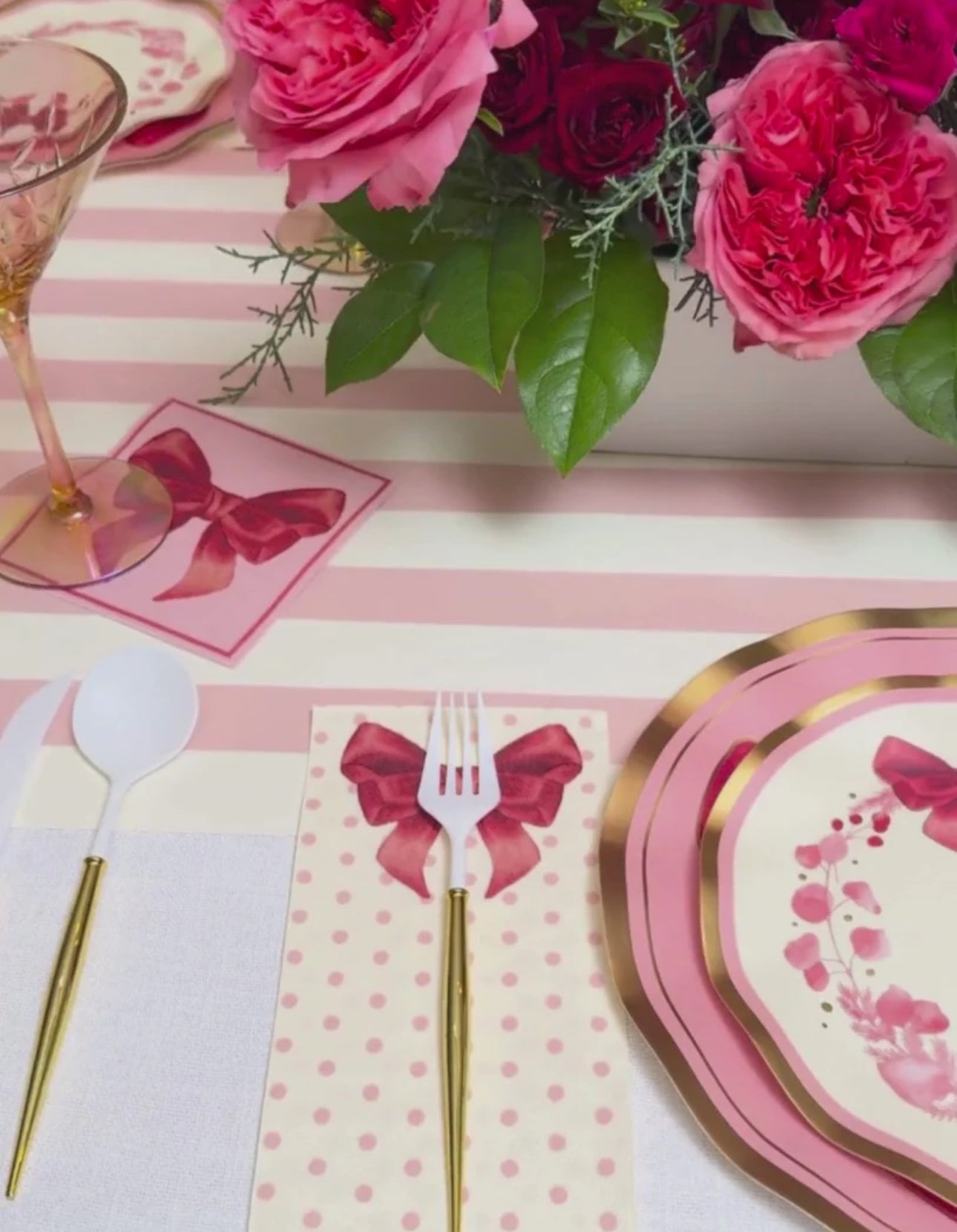 Sophistiplate “Pink Bows” Guest Towel