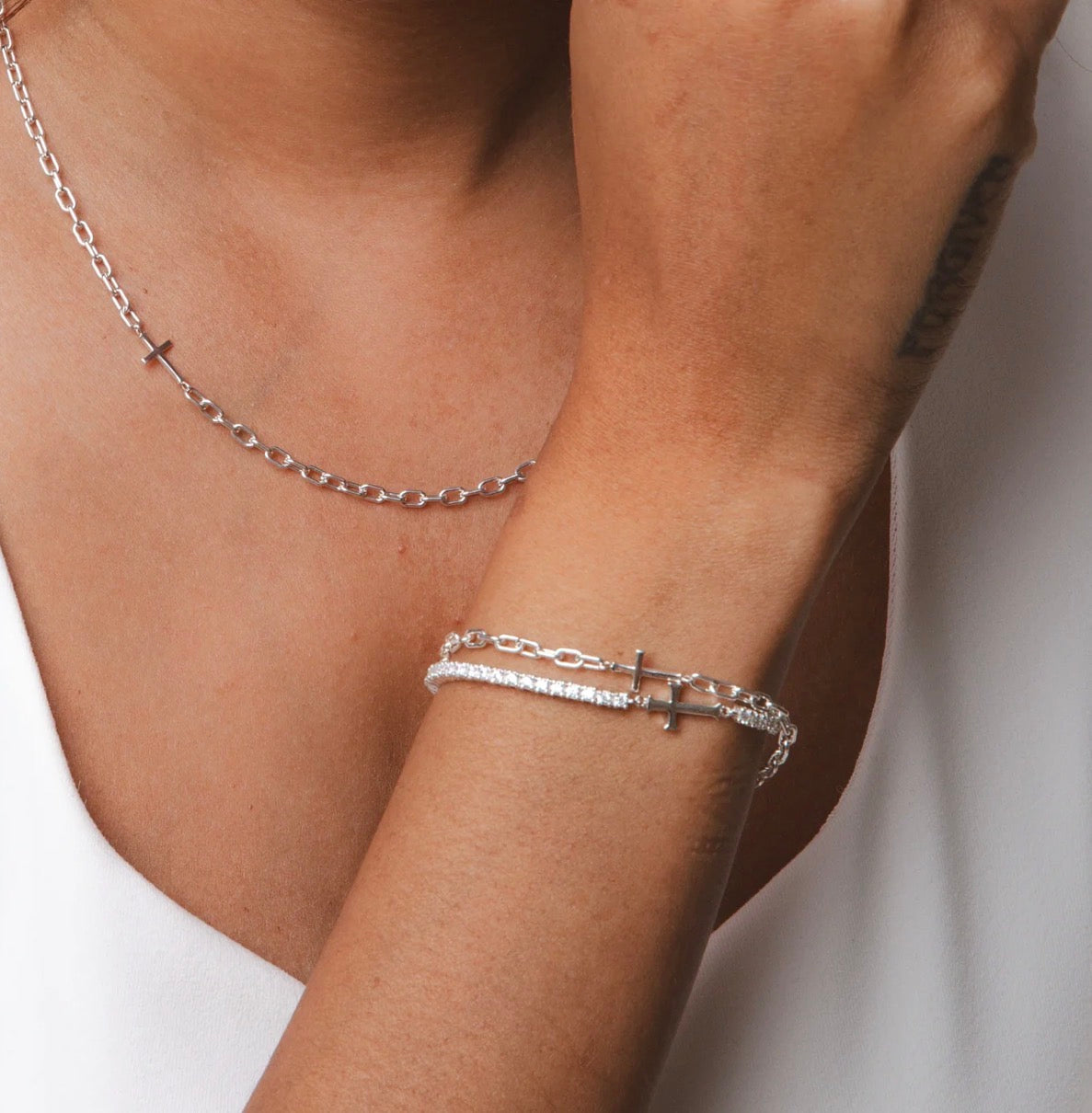 Rizen Luminous Cross Tennis Bracelet-Silver
