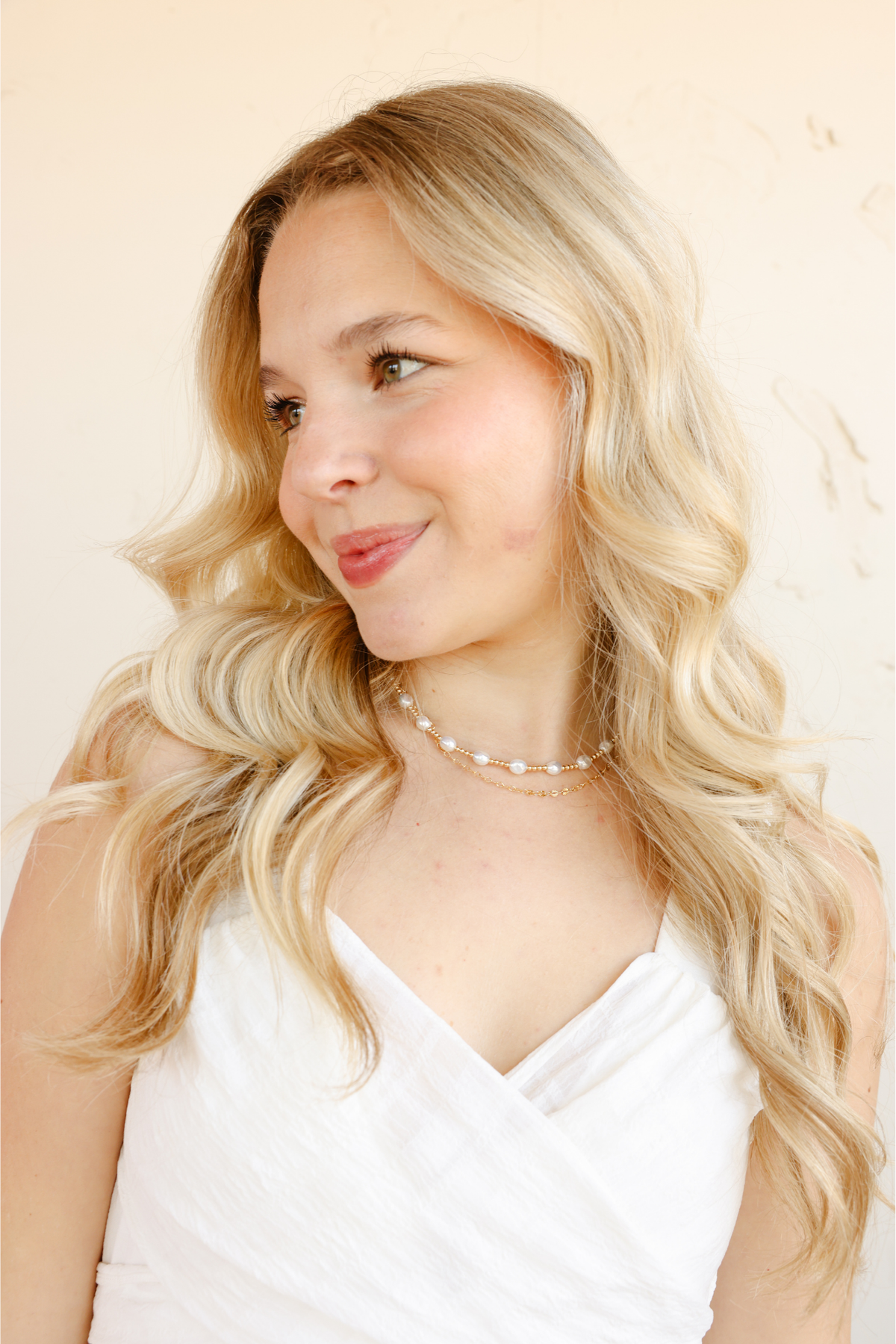Beaded Blondes "Bri Pearl” Gold Necklace 16” Stretch (no clasp)