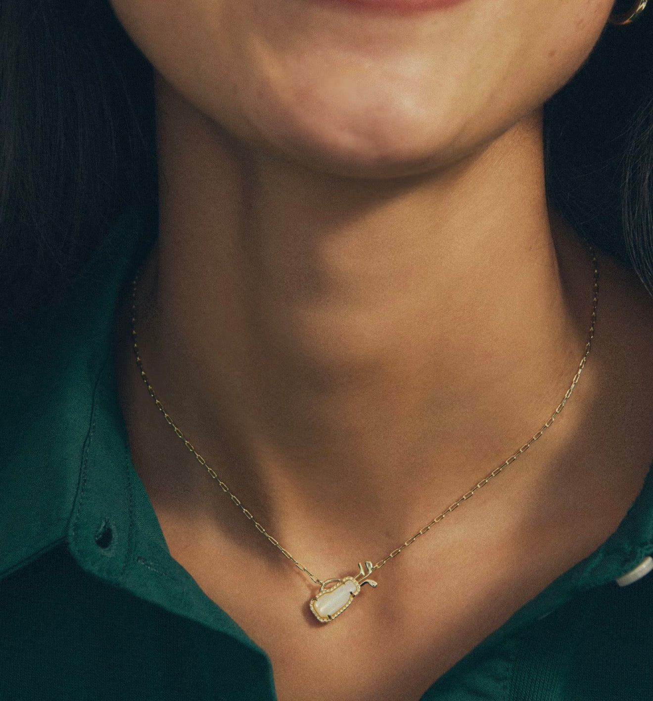 Kendra Scott Golf Short Pendant Necklace-Gold Ivory MOP