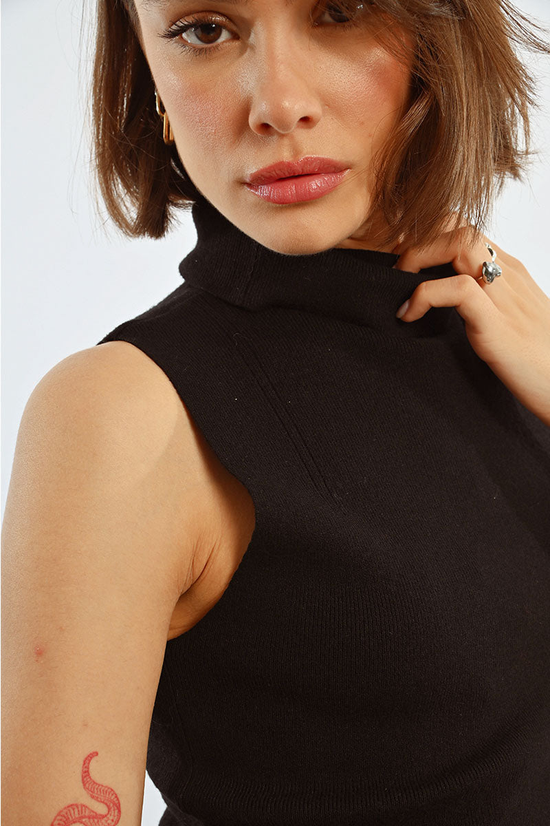 Lili Sidonio Sleeveless Turtleneck Shell- Black