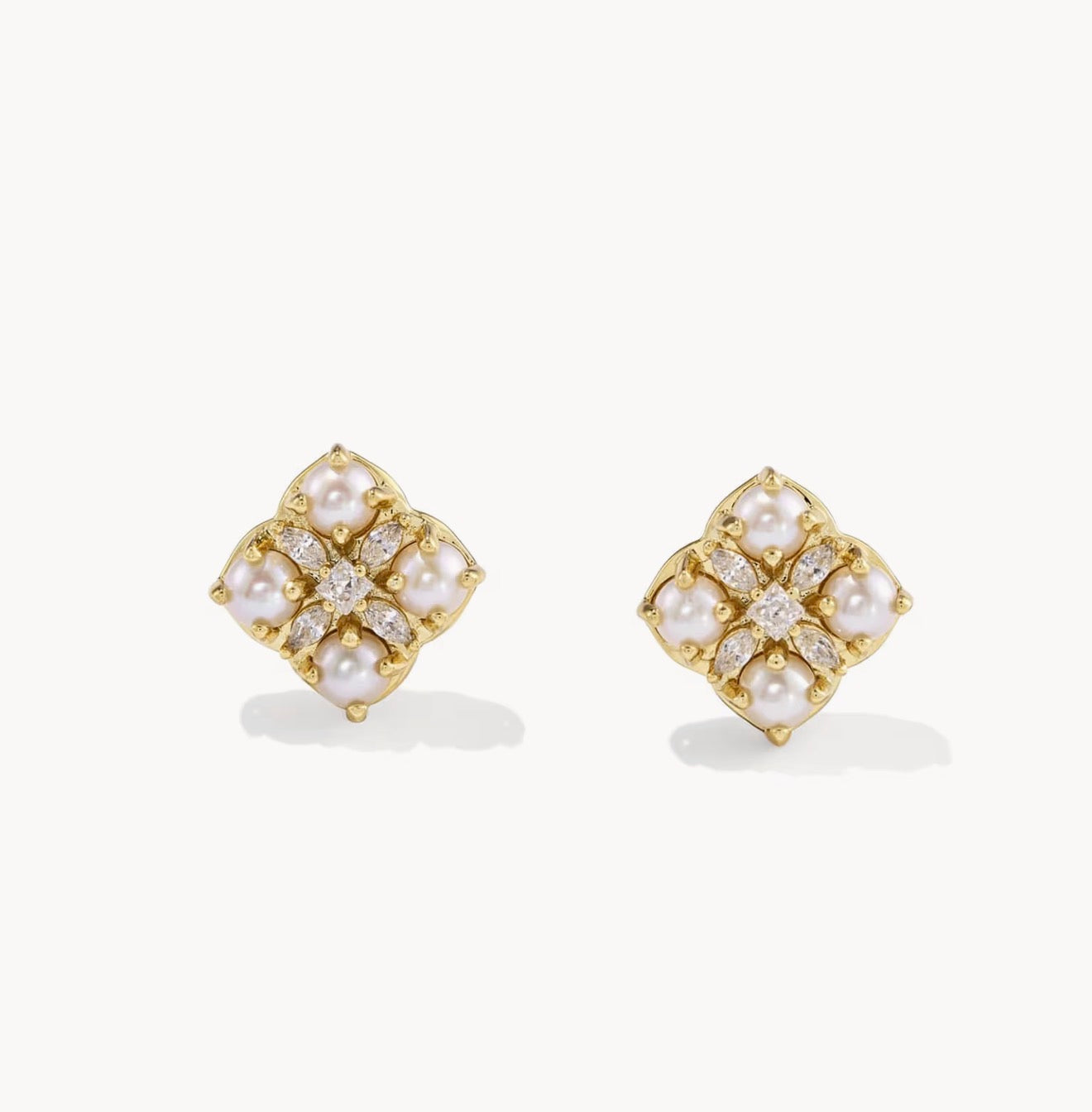 Kendra Scott Dira Pearl Stud Earring - Gold Freshwater Cultured Pearl
