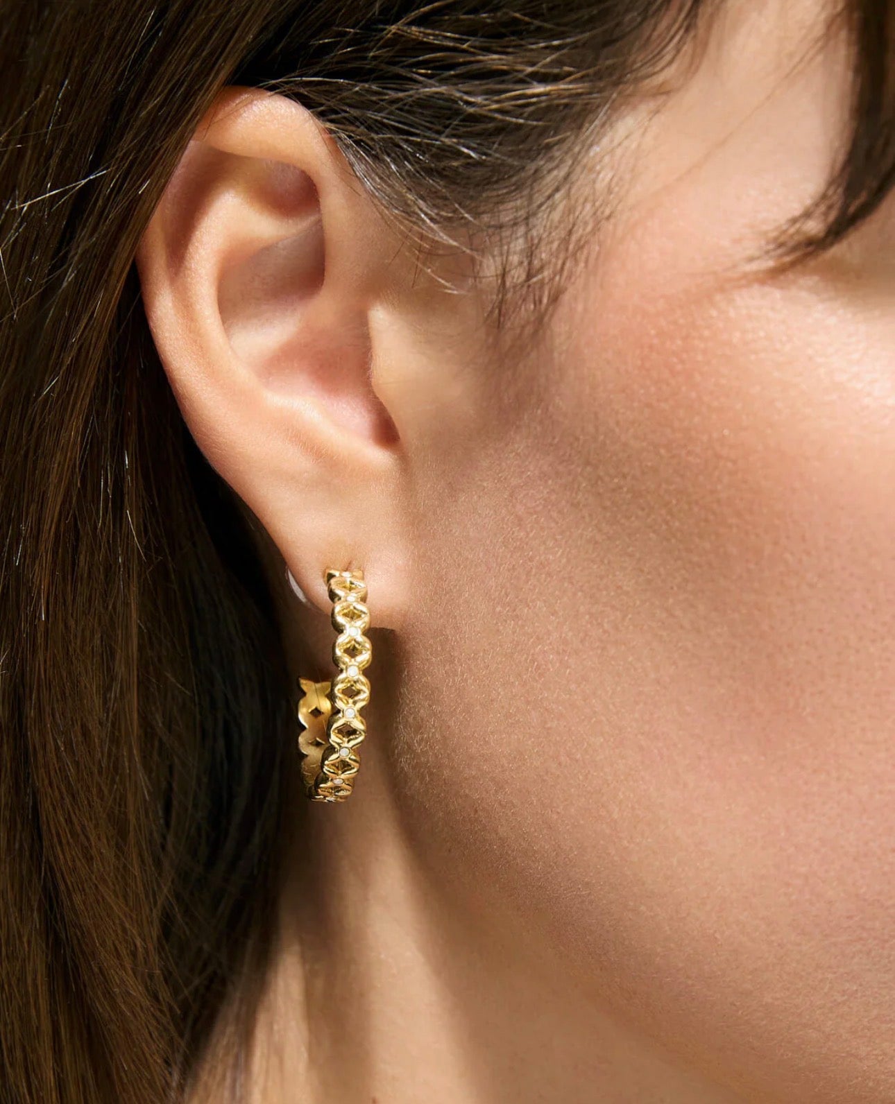 Spartina 449 SP Bridge Street Hoop Earrings 30mm-Gold/White Opal