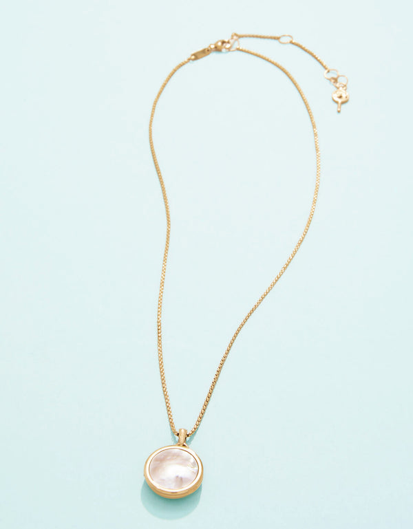 Spartina 449 SP Petite Photo Round Locket Necklace 18"-MOP