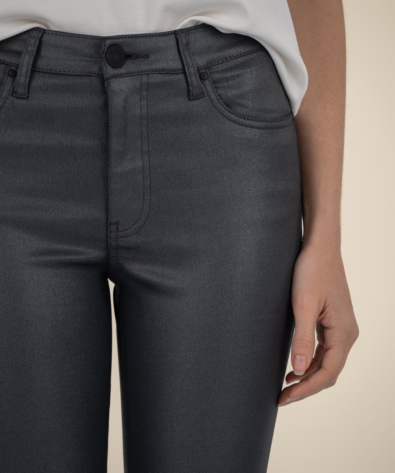 Kut From The Kloth “Kelsey” High Rise Fab Ab Ankle -Silver Bell