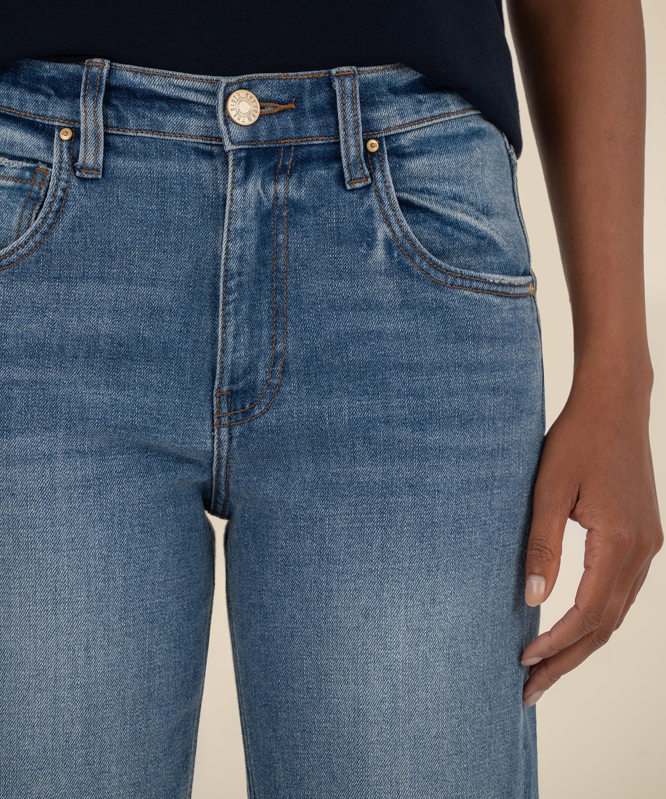 Kut From The Kloth “Kit” High Rise Baggy Ankle Straight- Ahead