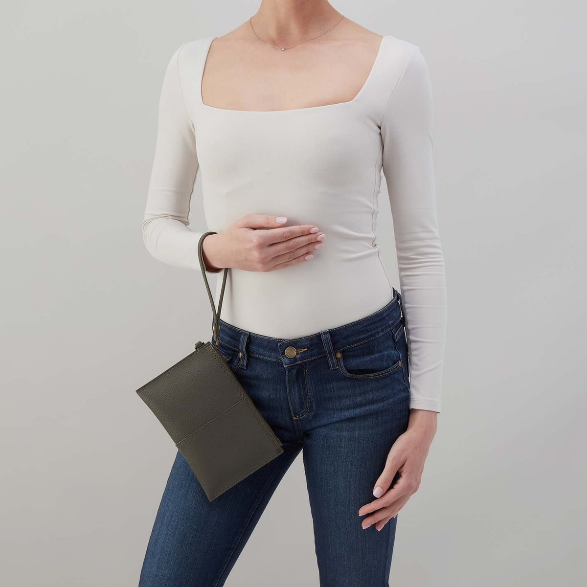 Hobo Bags “Vida” Small Pouch - Desert Palm