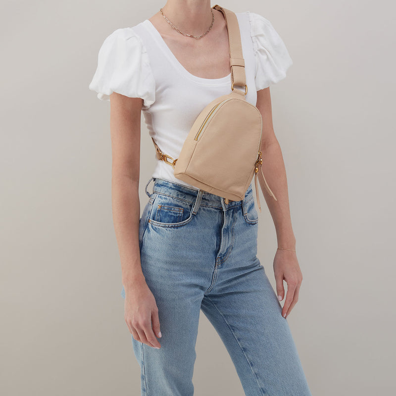 Hobo Bags "Fern" Sling-Linen
