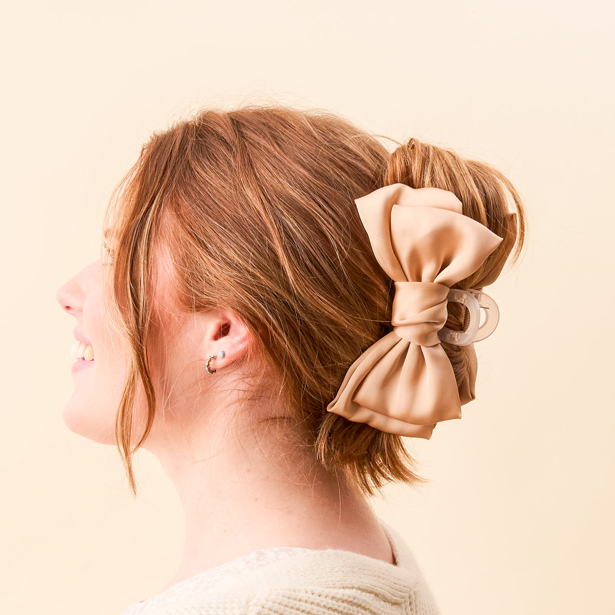 The Darling Effect Satin Bow Claw Clip-Beige