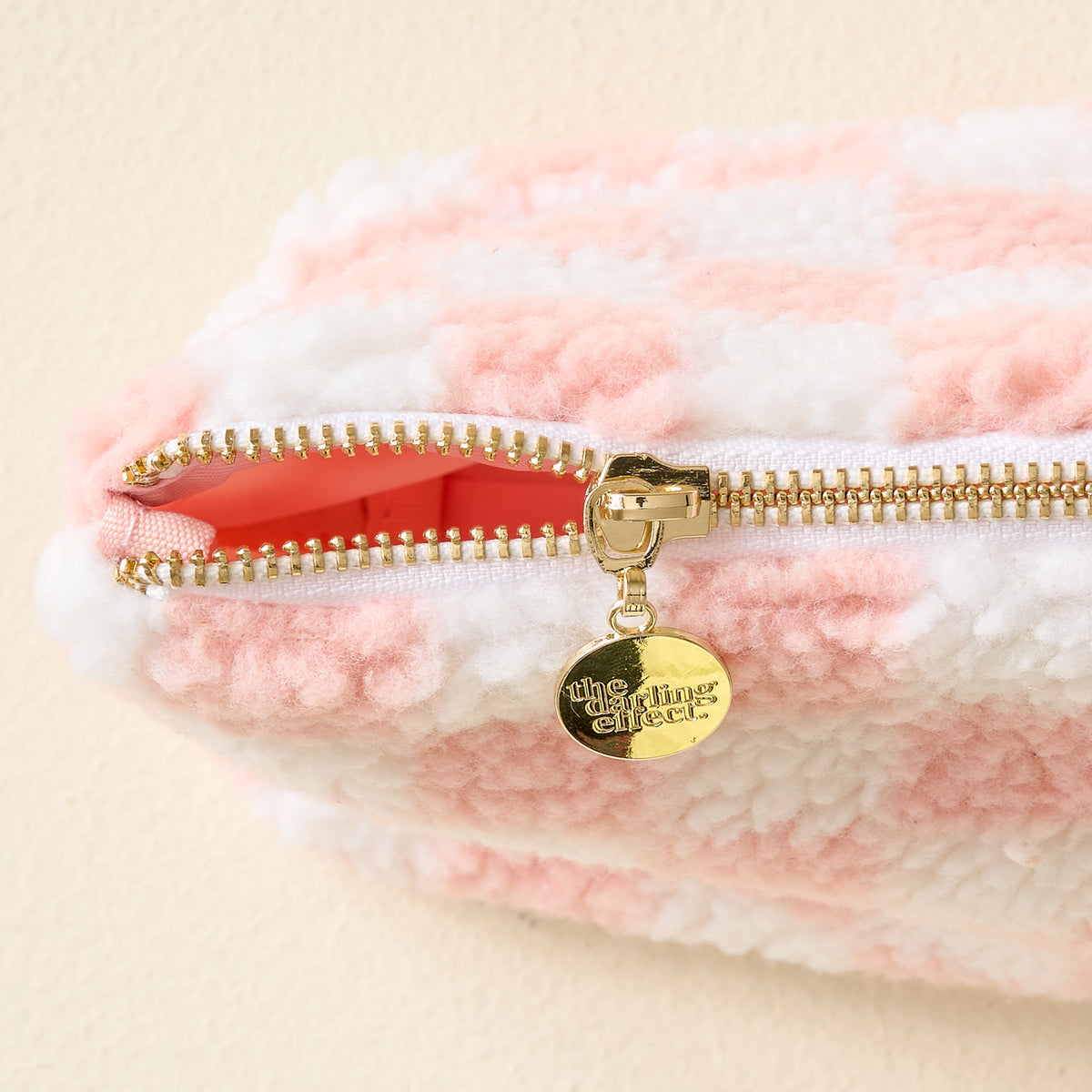 The Darling Effect Teddy Pouch-Check Blush