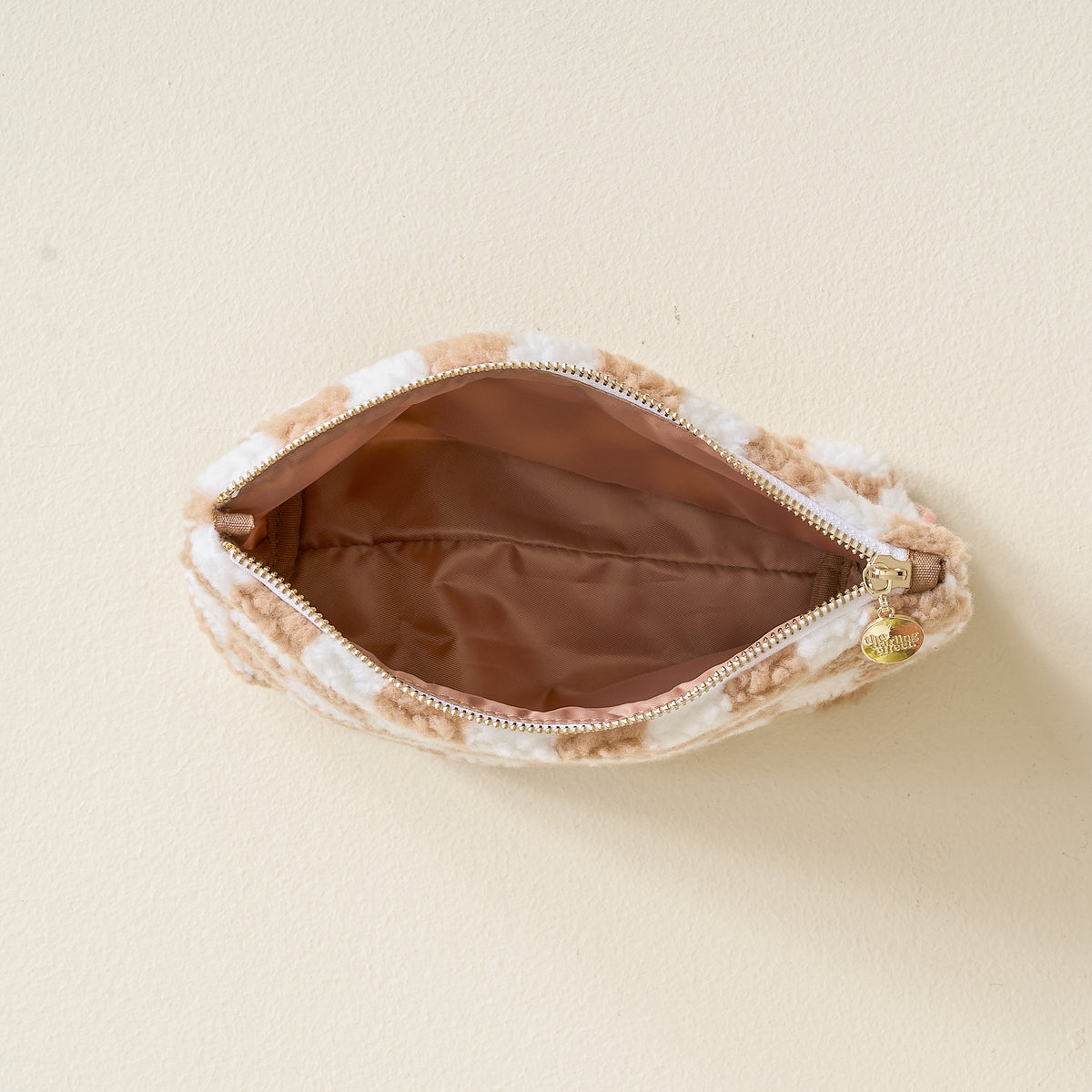 The Darling Effect Teddy Pouch-Check Tan
