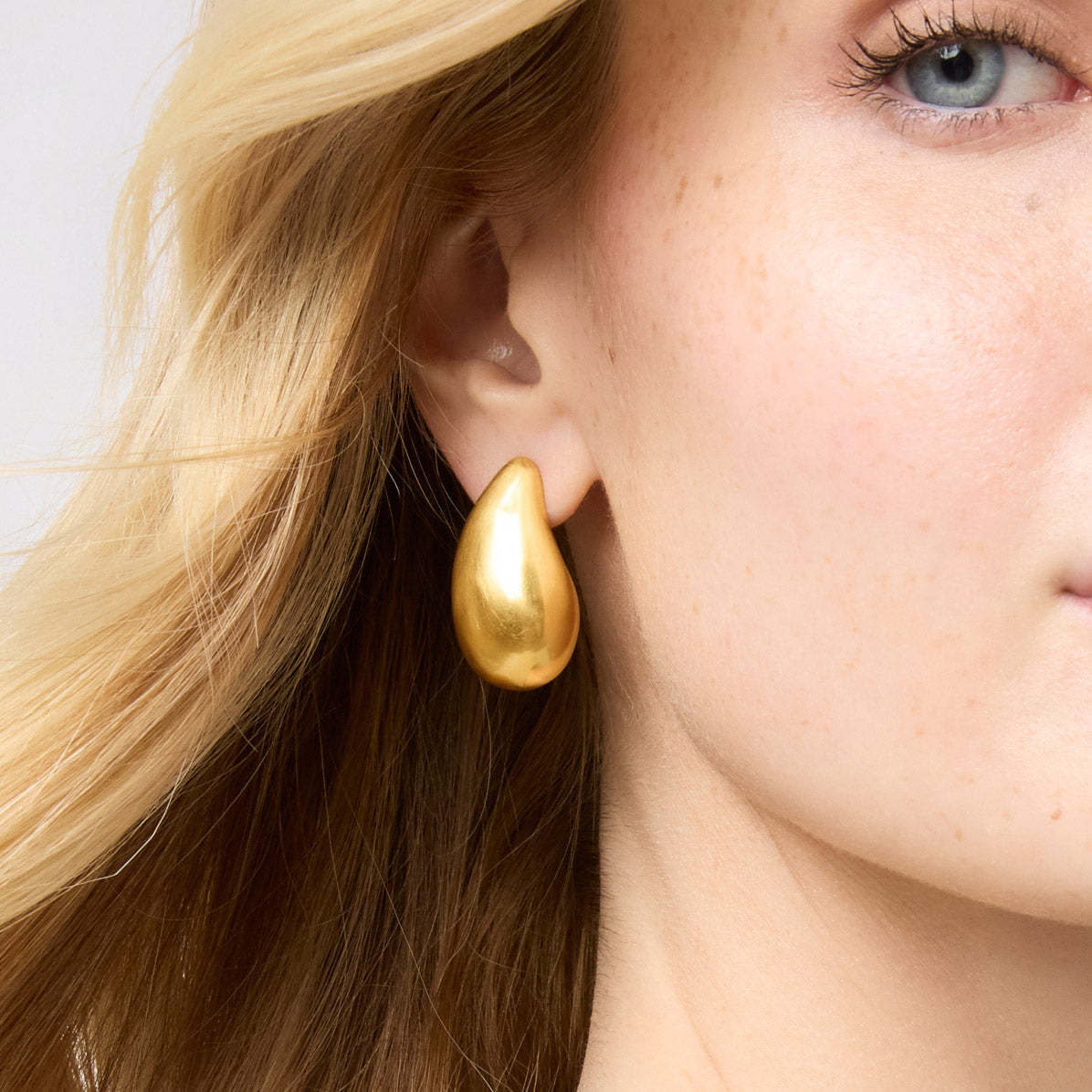 Julie Vos Gold “Wave” Earrings -Medium