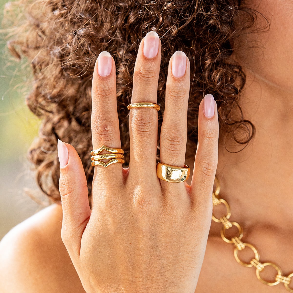 Capucine de Wulf Cleopatra Slice Stacking Ring Set-Hammered Gold