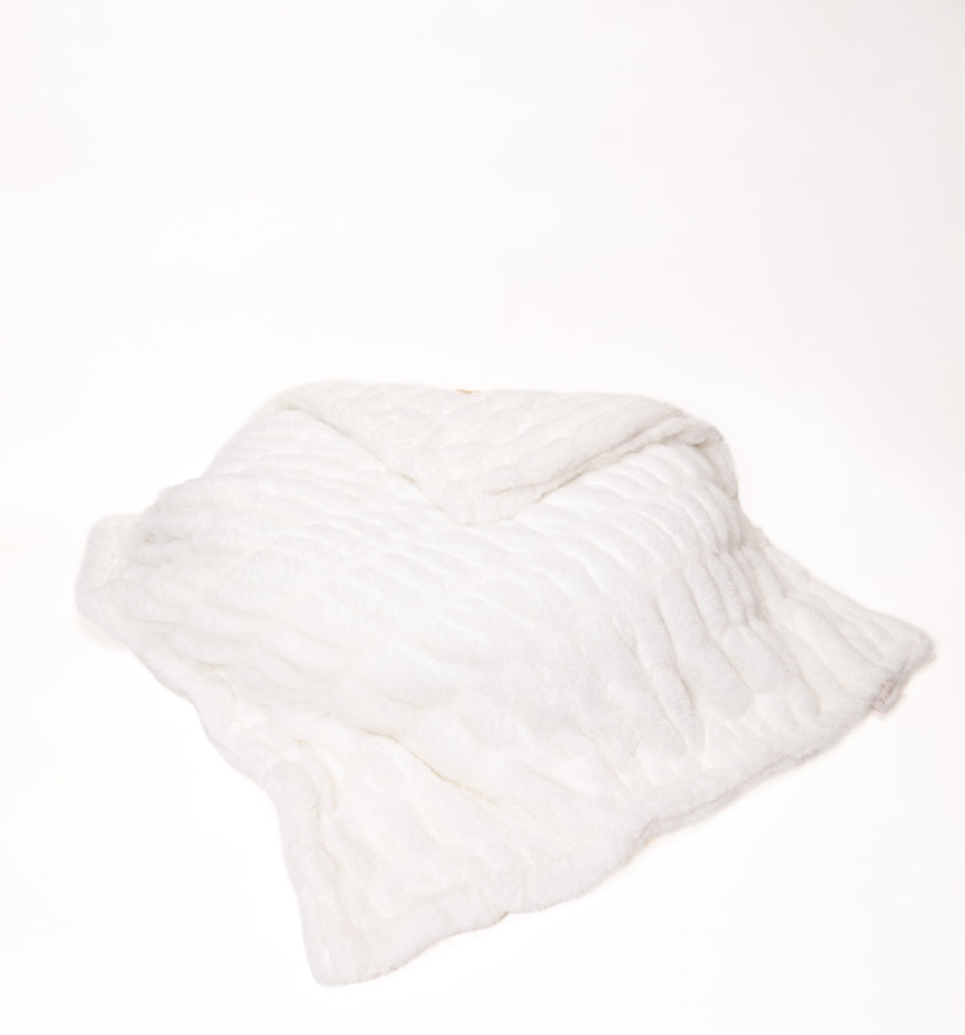 Bei Bei Faux Fur Blanket-White Cloud
