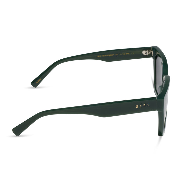 DIFF Eyewear “Amara” Fairway Green Grey Gradient Polarized Sunglasses
