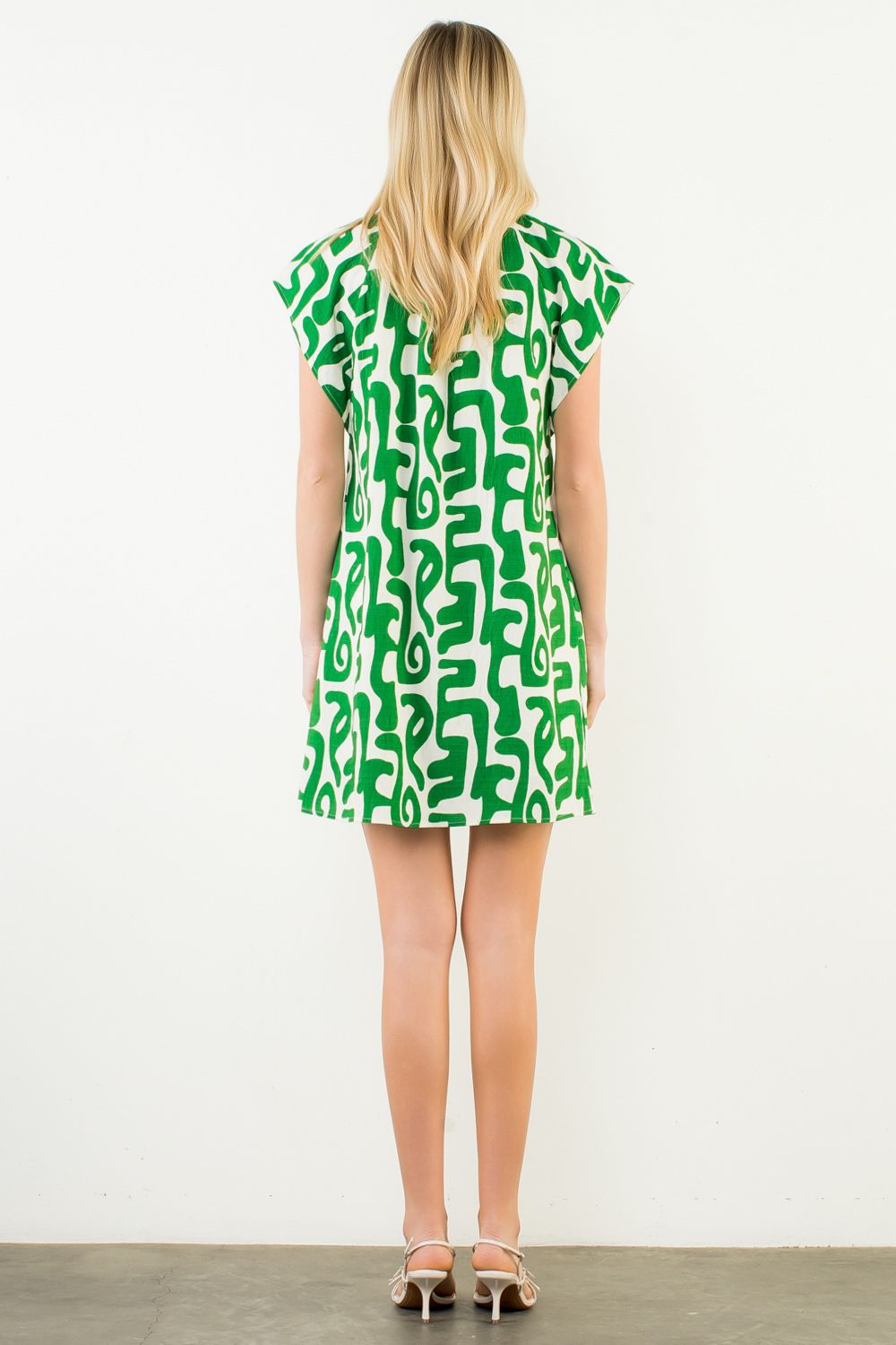 THML "Reyna" S/S Pattern V-Neck Dress-Green