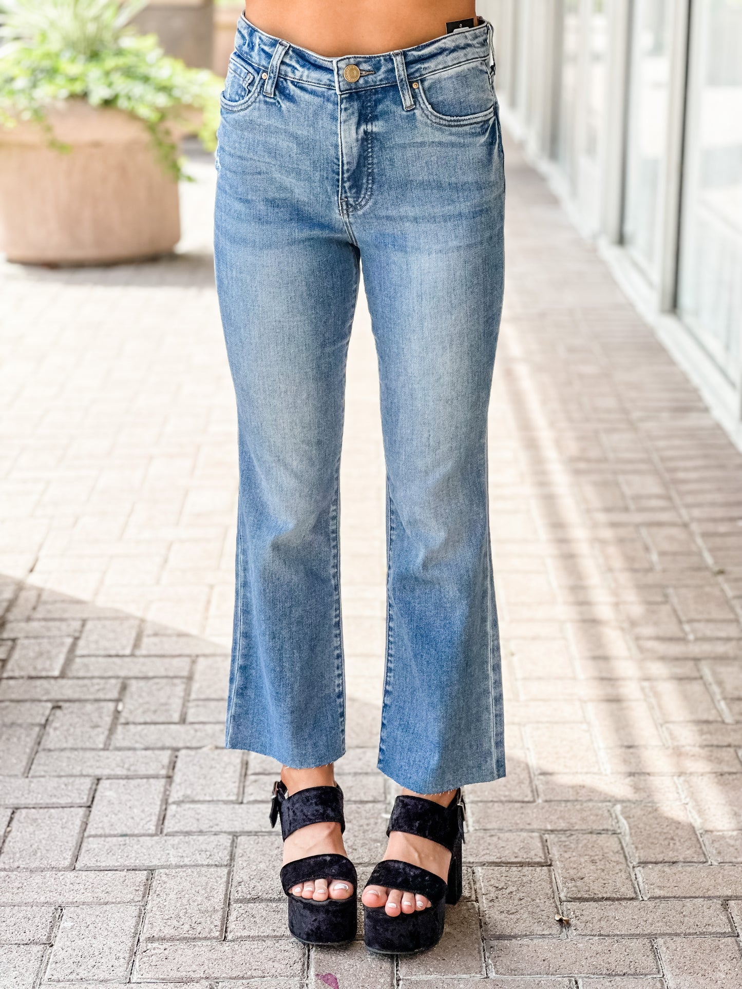 Kut from the Kloth "Kelsey" High Rise Fab Ab Ankle Flare-Extraordinary