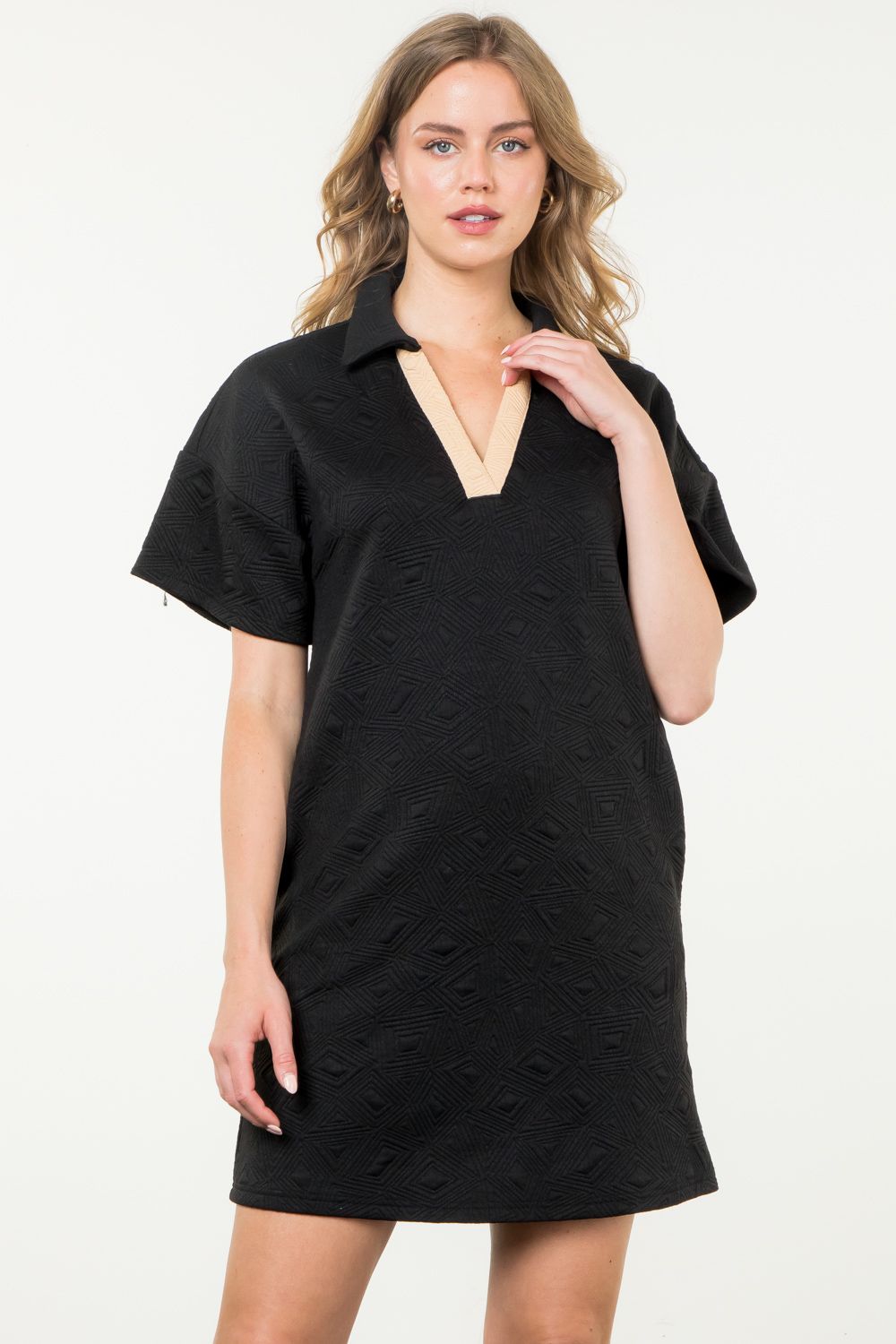 THML Jennifer Short Sleeve Textured Midi Dress-Black