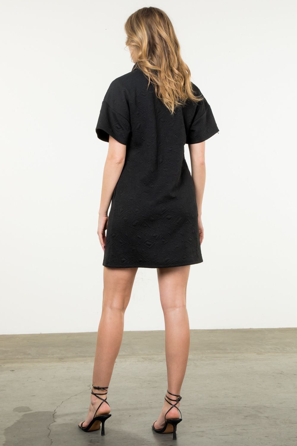 THML Jennifer Short Sleeve Textured Midi Dress-Black