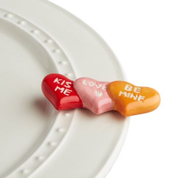 A178 Nora Fleming It's A Love Thing (conversation hearts)