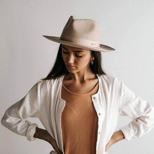 Gigi Pip 'Monroe Rancher" -Oatmeal